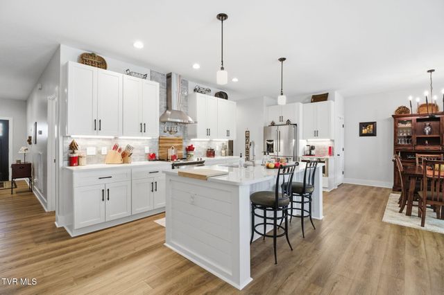 1839 Top Sail Court, Kingsport, TN 37664