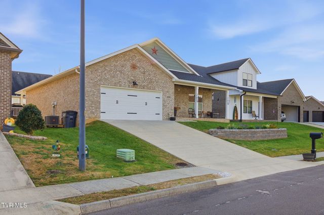 1839 Top Sail Court, Kingsport, TN 37664