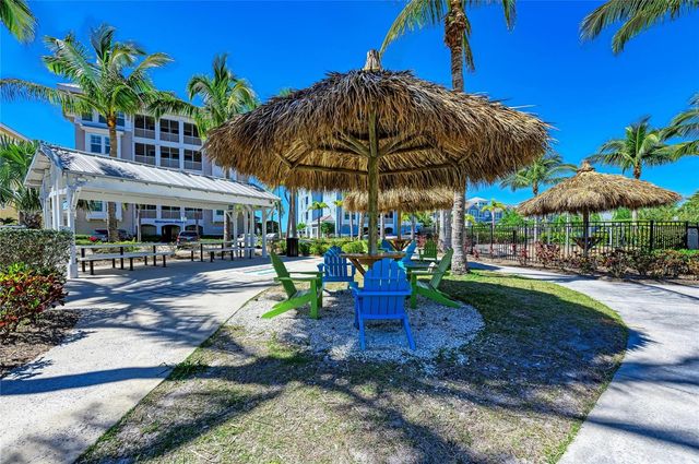 348 SAPPHIRE LAKE DRIVE 201, Bradenton, FL 34209