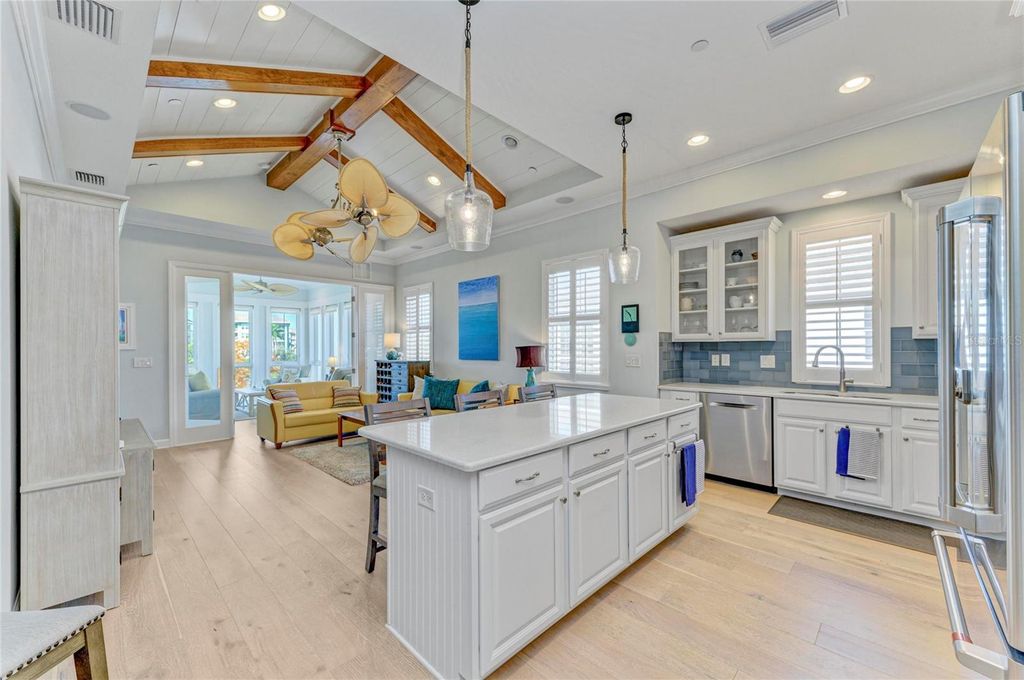 Image 14 of property listing at 348 SAPPHIRE LAKE DRIVE 201, Bradenton, FL 34209