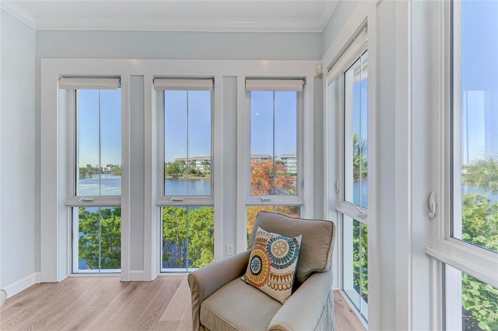 Image 25 of property listing at 348 SAPPHIRE LAKE DRIVE 201, Bradenton, FL 34209