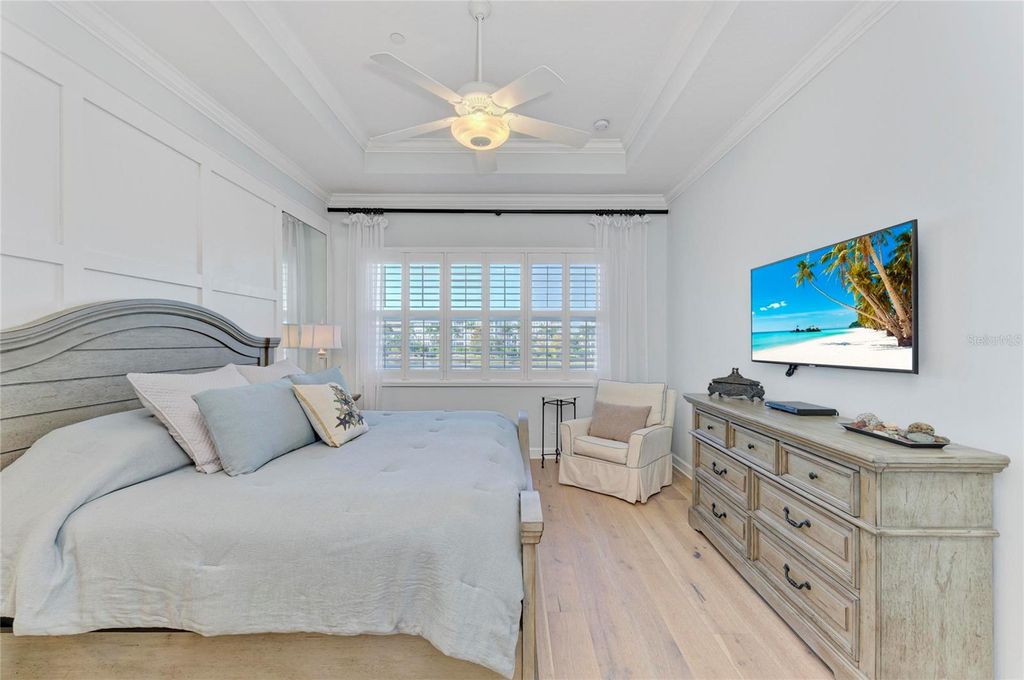 Image 29 of property listing at 348 SAPPHIRE LAKE DRIVE 201, Bradenton, FL 34209