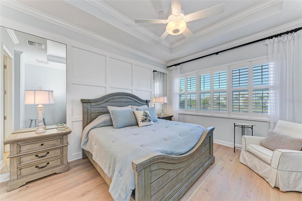 Image 32 of property listing at 348 SAPPHIRE LAKE DRIVE 201, Bradenton, FL 34209