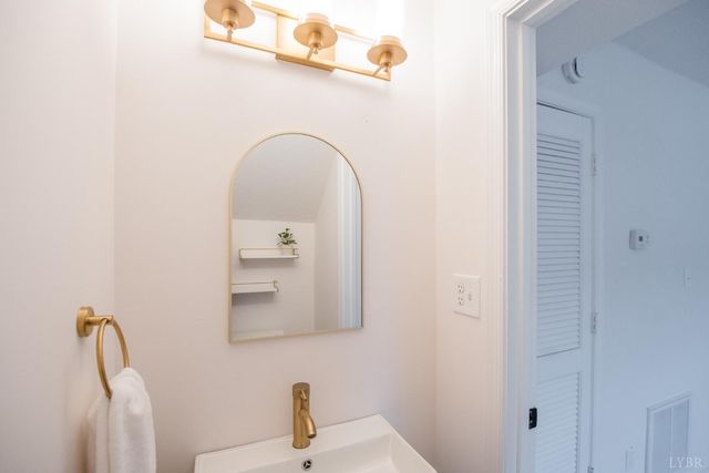 3501 Fort Avenue 27, Lynchburg, VA 24501
