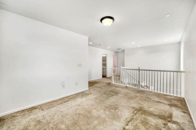 919 N Undergrove Way, Aurora, CO 80018