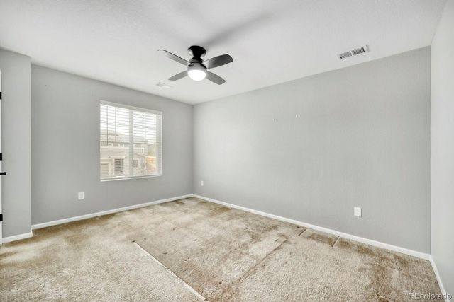 919 N Undergrove Way, Aurora, CO 80018