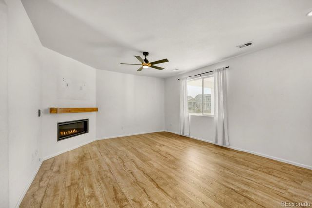 919 N Undergrove Way, Aurora, CO 80018