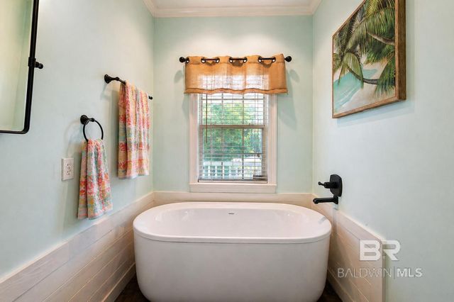 10233 Bayou Circle, Fairhope, AL 36532