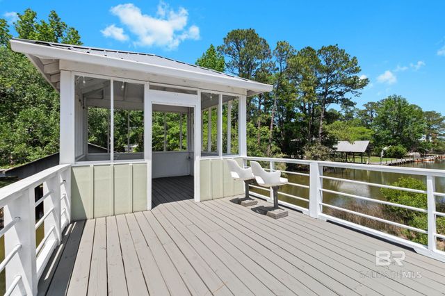 10233 Bayou Circle, Fairhope, AL 36532