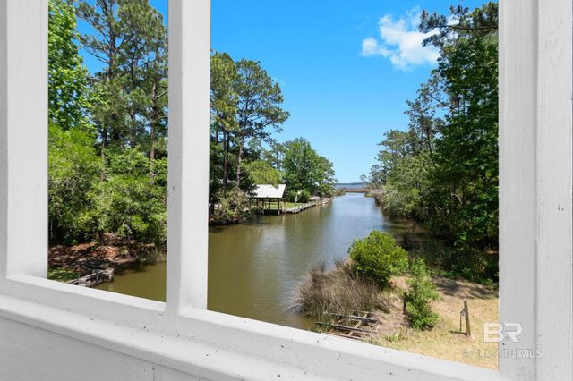 10233 Bayou Circle, Fairhope, AL 36532