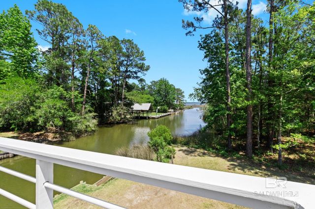 10233 Bayou Circle, Fairhope, AL 36532