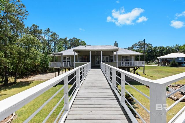 10233 Bayou Circle, Fairhope, AL 36532