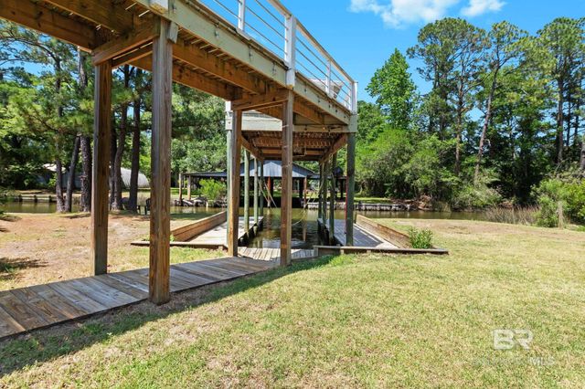 10233 Bayou Circle, Fairhope, AL 36532