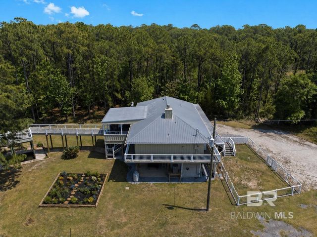 10233 Bayou Circle, Fairhope, AL 36532