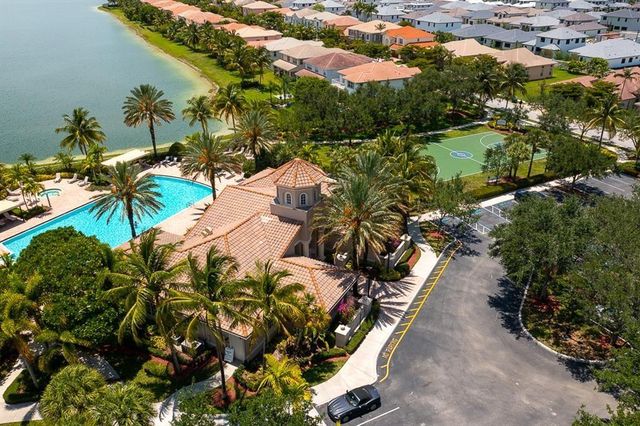 5197 SW 183rd Ave, Miramar, FL 33029