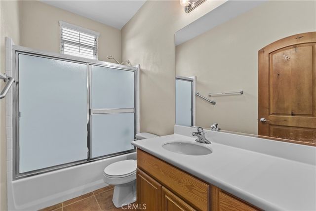 196 Four Seasons Boulevard, Hemet, CA 92545