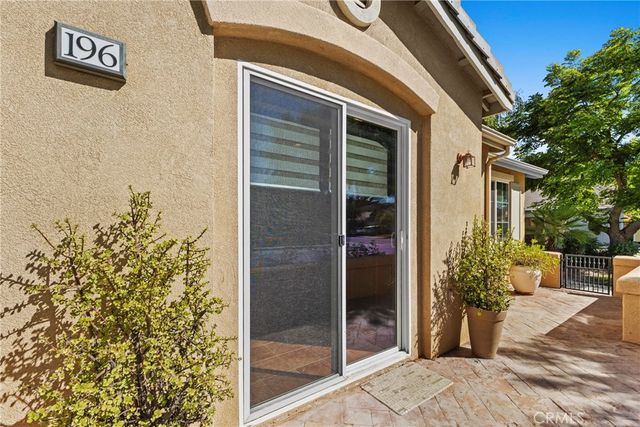 196 Four Seasons Boulevard, Hemet, CA 92545