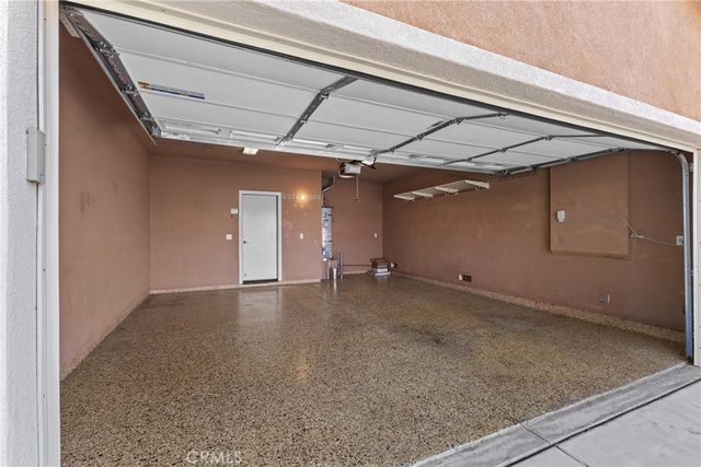 196 Four Seasons Boulevard, Hemet, CA 92545