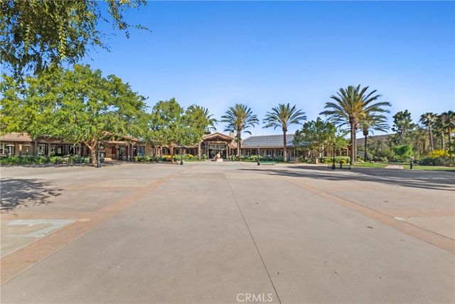 196 Four Seasons Boulevard, Hemet, CA 92545