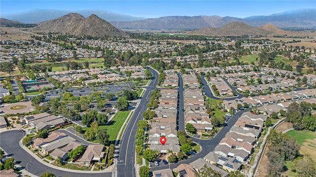 196 Four Seasons Boulevard, Hemet, CA 92545
