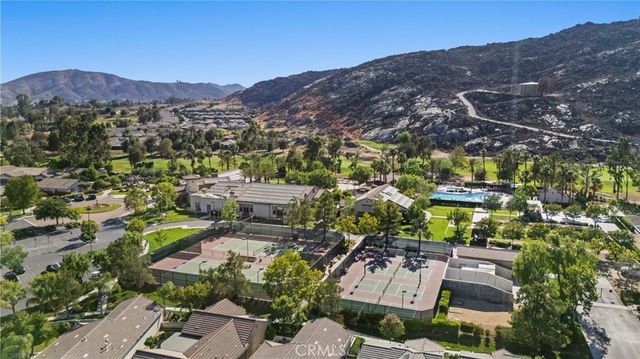 196 Four Seasons Boulevard, Hemet, CA 92545