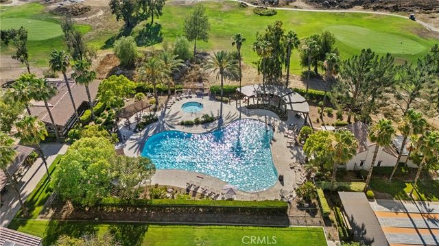 196 Four Seasons Boulevard, Hemet, CA 92545