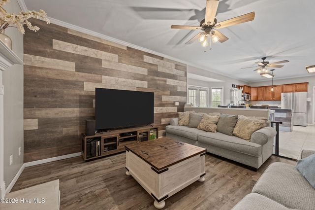 106 Lafitte Drive, Hubert, NC 28539