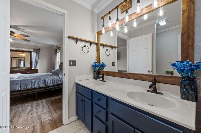 106 Lafitte Drive, Hubert, NC 28539