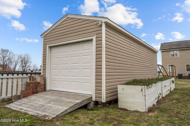 106 Lafitte Drive, Hubert, NC 28539