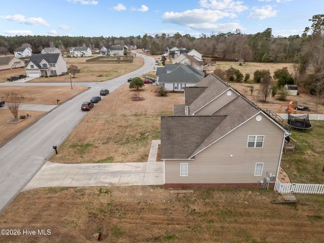 106 Lafitte Drive, Hubert, NC 28539