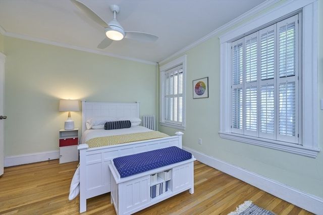 233 Freeman 4, Brookline, MA 02446