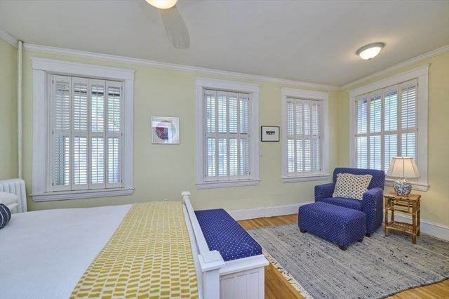 233 Freeman 4, Brookline, MA 02446