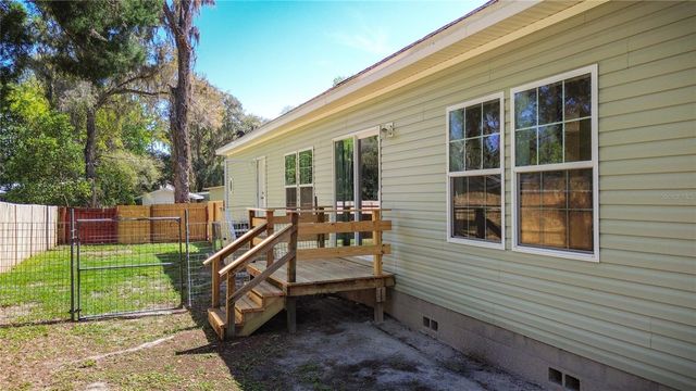 28477 SENTINEL STREET, Nobleton, FL 34661