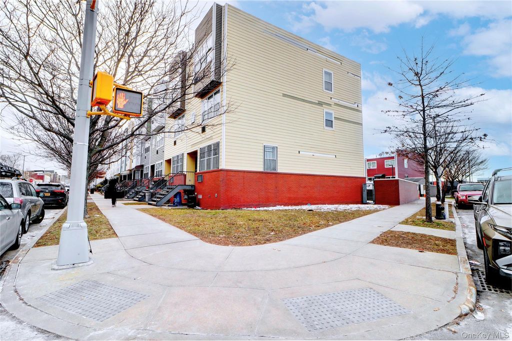 639 Vandalia Avenue, Brooklyn, NY 11239 — exterior