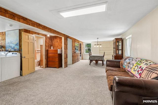 52 North Road, Wayne, NJ 07470