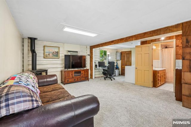 52 North Road, Wayne, NJ 07470