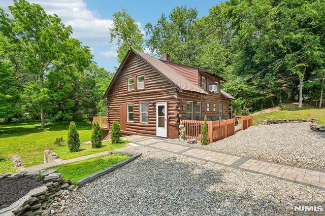 52 North Road, Wayne, NJ 07470
