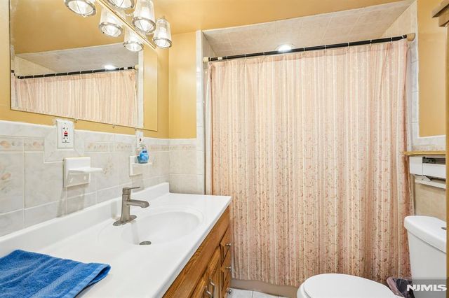 52 North Road, Wayne, NJ 07470