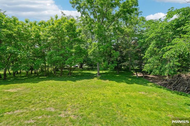 52 North Road, Wayne, NJ 07470