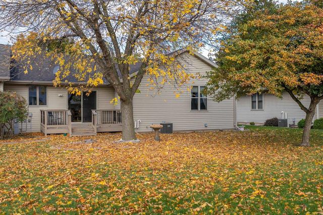 20 SPENCER VILLAGE COURT, Appleton, WI 54914