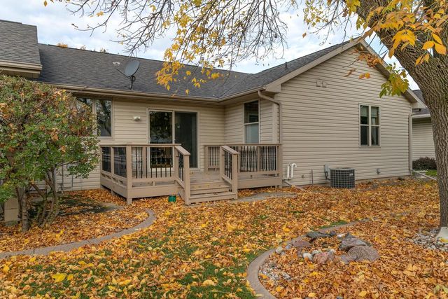 20 SPENCER VILLAGE COURT, Appleton, WI 54914