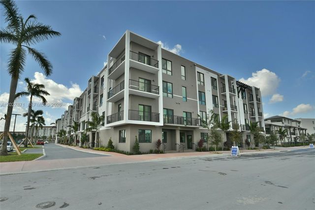 4700 NW 84th Avenue 18, Doral, FL 33166