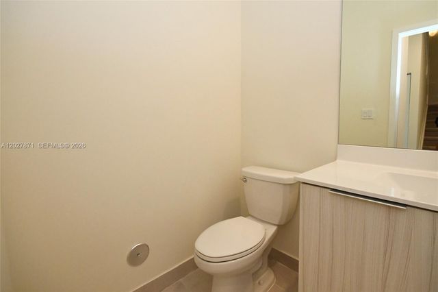 4700 NW 84th Avenue 18, Doral, FL 33166