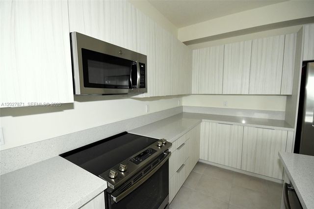 4700 NW 84th Avenue 18, Doral, FL 33166