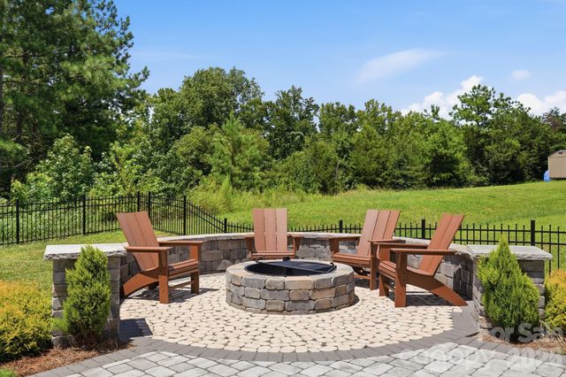 4492 Falls Lake Drive SW, Concord, NC 28025