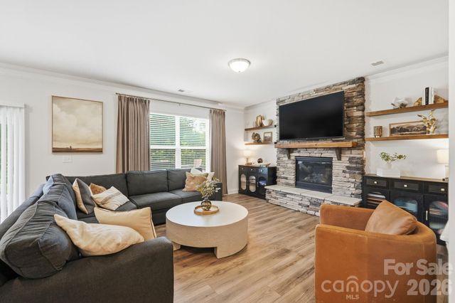 4492 Falls Lake Drive SW, Concord, NC 28025