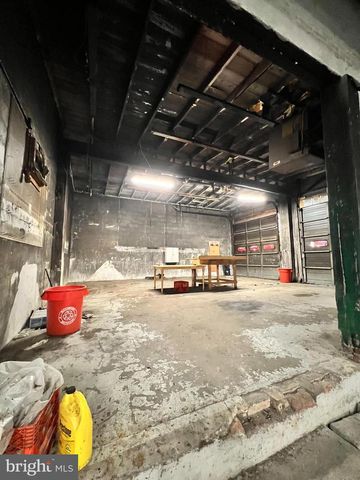 416 W BROAD ST, Paulsboro, NJ 08066