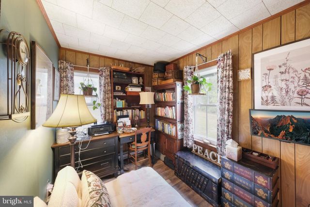 1253 MULBERRY RD, Farnham, VA 22460