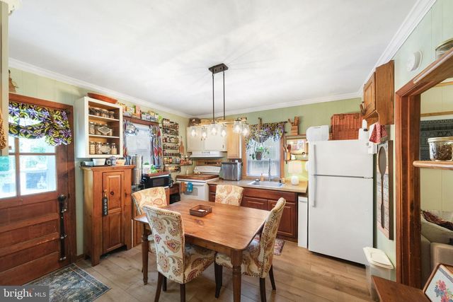 1253 MULBERRY RD, Farnham, VA 22460