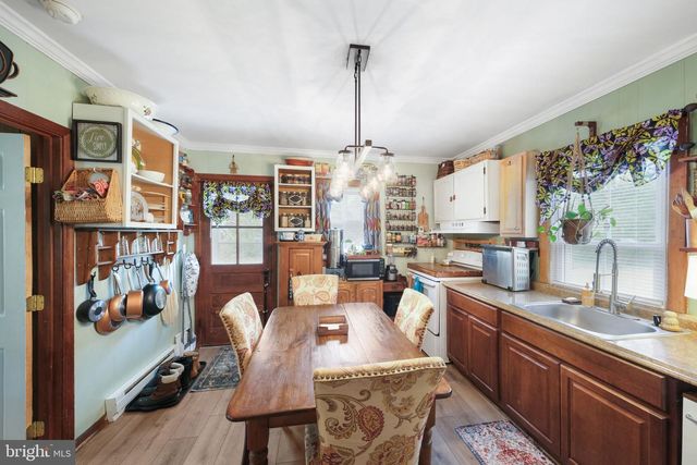 1253 MULBERRY RD, Farnham, VA 22460